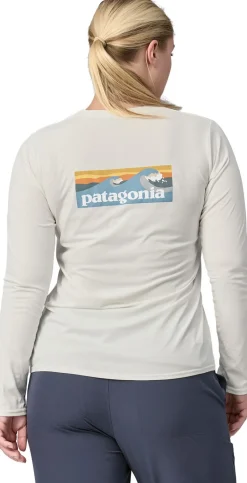 Patagonia Womens Long Sleeved Cap Cool Daily Graphic Shirt - Waters - Boardshort Logo Light Plume Grey-White
